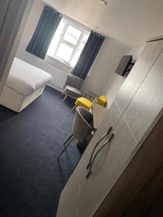 Beaufort Park Hotel Mold Buitenkant foto