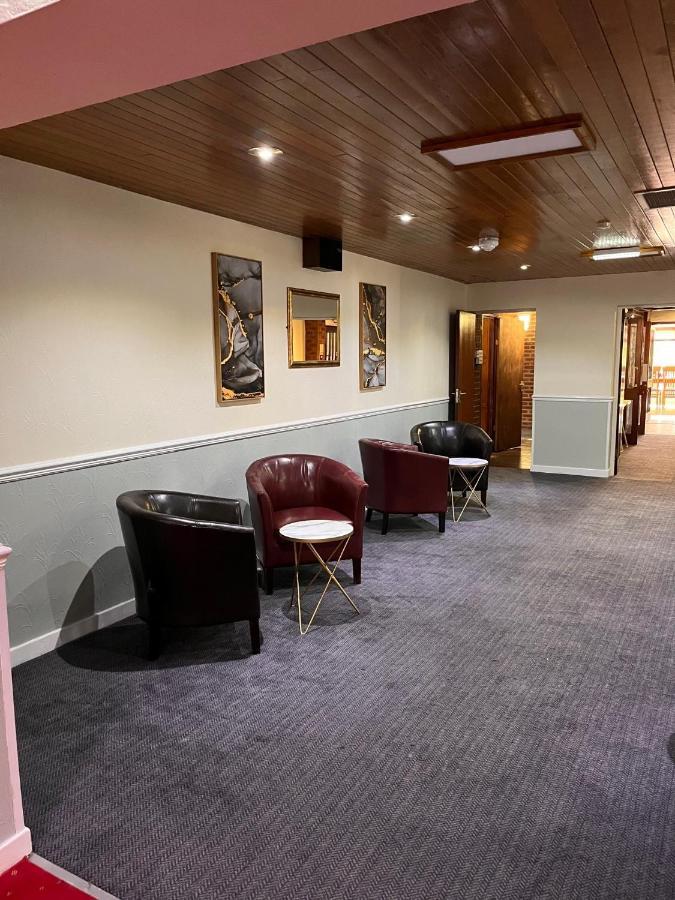 Beaufort Park Hotel Mold Buitenkant foto