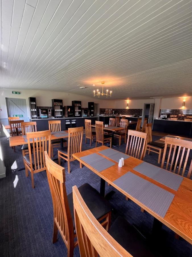 Beaufort Park Hotel Mold Buitenkant foto