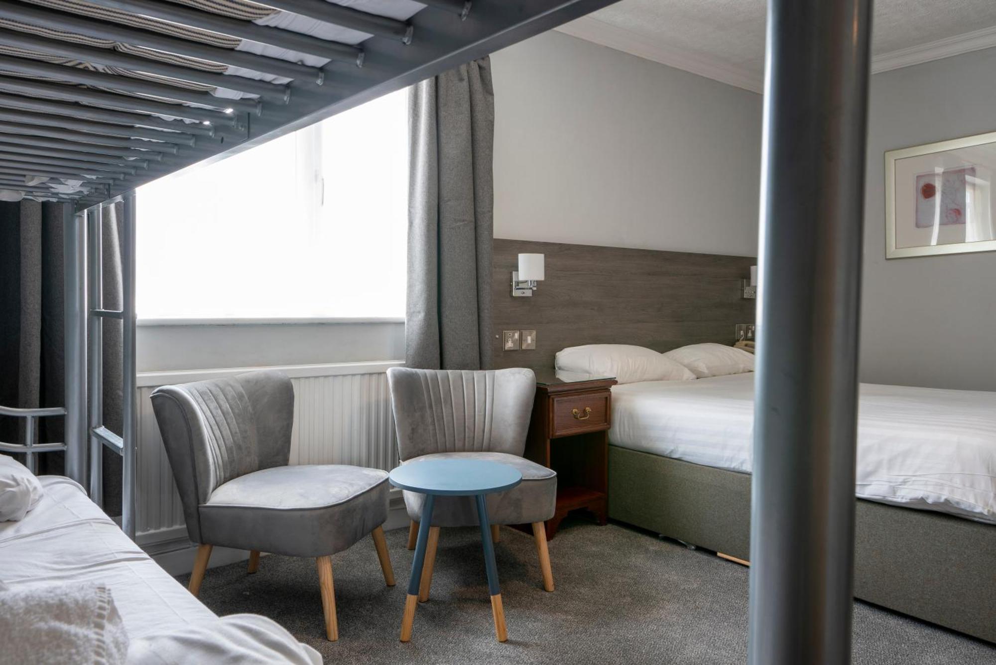 Beaufort Park Hotel Mold Buitenkant foto
