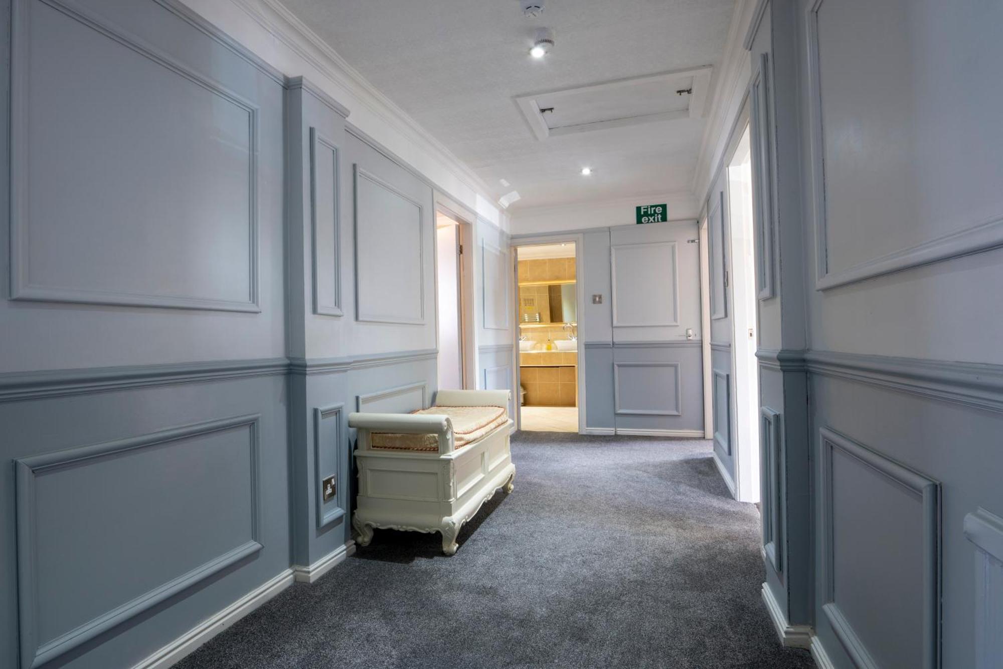 Beaufort Park Hotel Mold Buitenkant foto