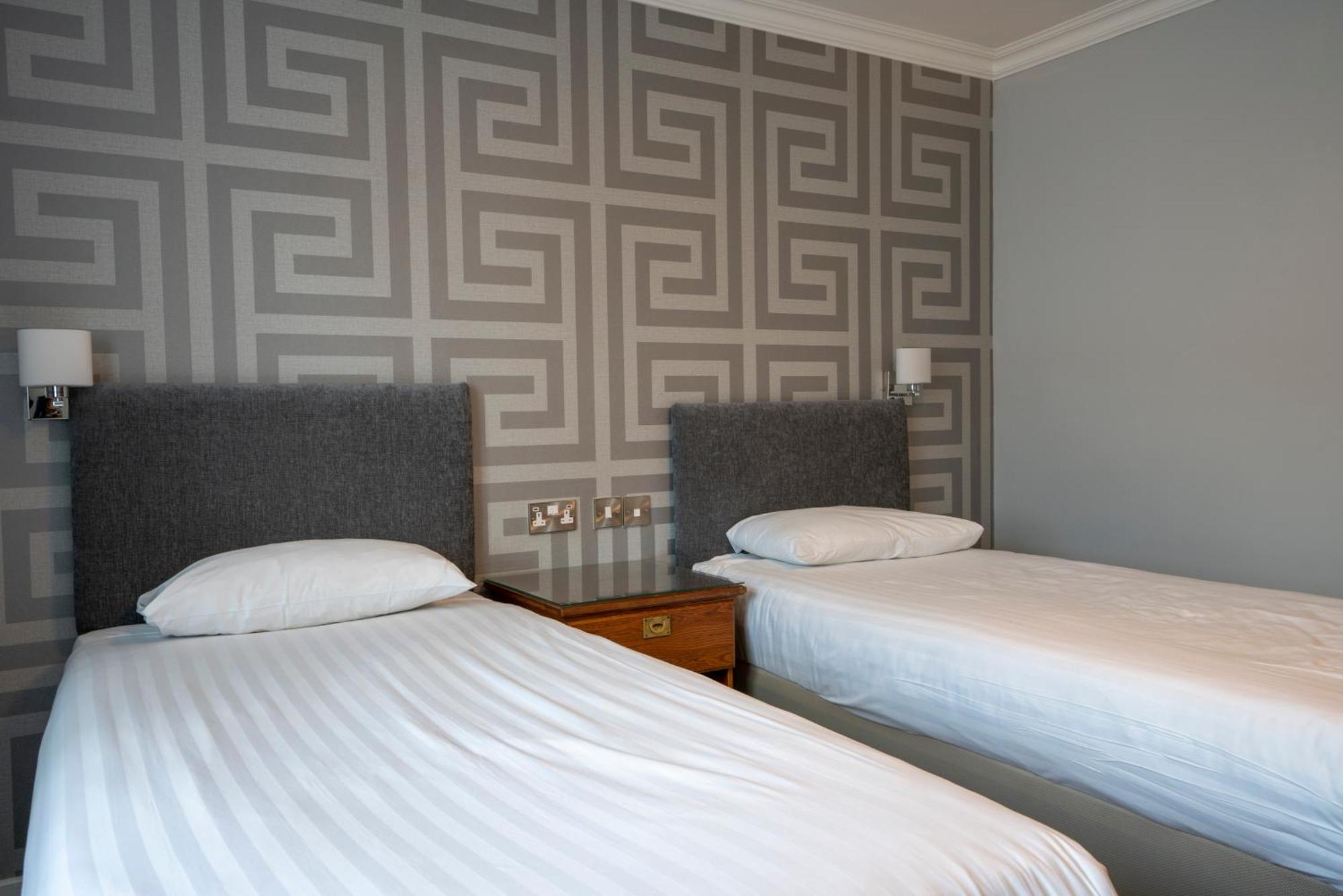Beaufort Park Hotel Mold Buitenkant foto