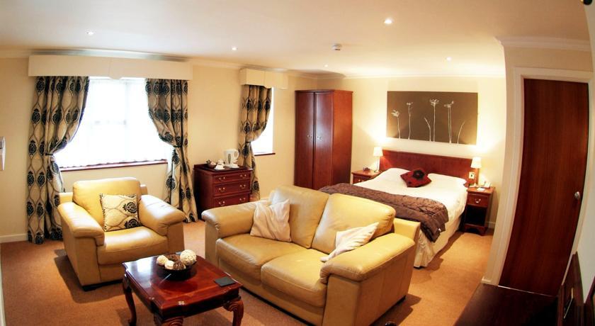 Beaufort Park Hotel Mold Buitenkant foto
