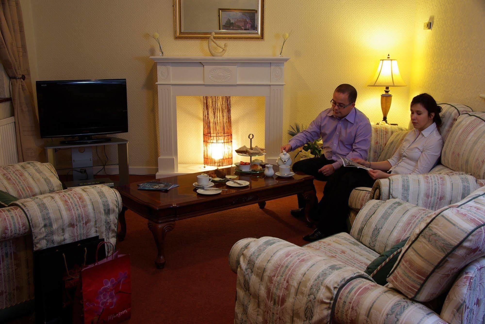Beaufort Park Hotel Mold Kamer foto