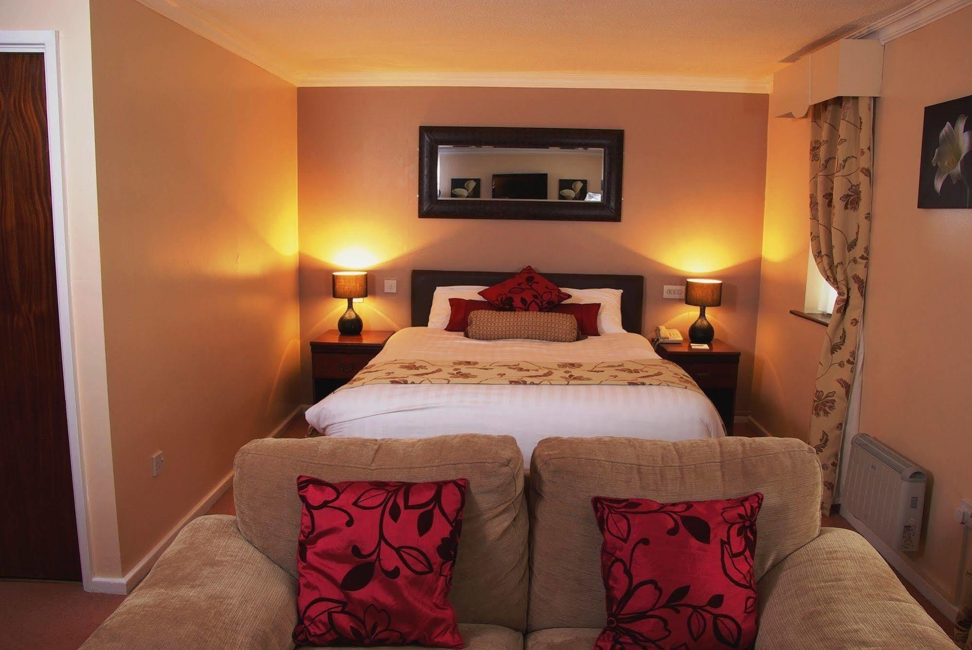 Beaufort Park Hotel Mold Buitenkant foto